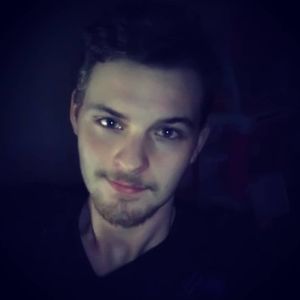 Meet your Posher, Alex